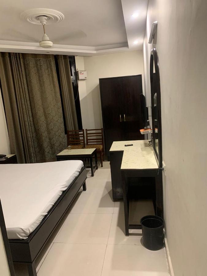 Hotel Raman'S Jagādhri 외부 사진
