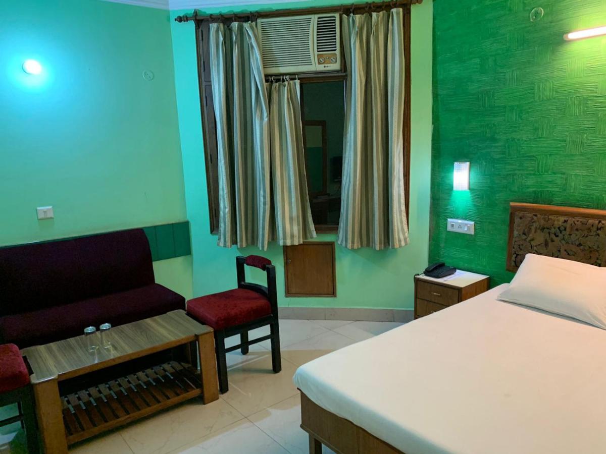 Hotel Raman'S Jagādhri 외부 사진